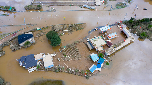 홍수로 인한 '기후 이주자'가 발생하고 있다는 연구결과가 나왔다. 