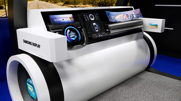 삼성디스플레이는 'CES 2024'에서 '플렉스 노트 익스텐더블' 등 다양한 미래 차량용 OLED 제품을 선보인다./ 삼성디스플레이 제공
