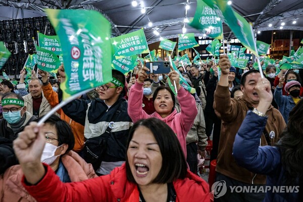 대만의 총통 선거가 13일 오전 8시(현지시간)부터 오후 4시까지 진행되고 있다. / 연합뉴스