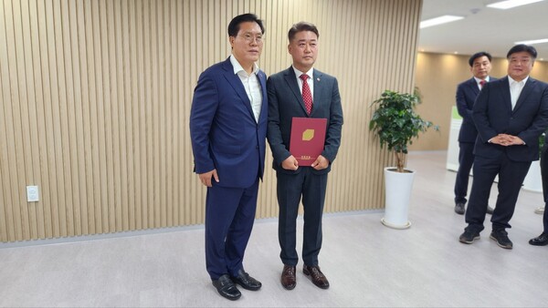 정당법에서는 “정당은 민주적인 내부질서를 유지하기 위하여 대의기관 등을 가져야 한다”고 규정되어 있다. / 김두일 기자