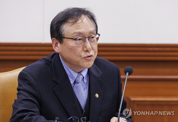 정인교 산업통상자원부 통상교섭본부장은 13일 “산업부는 한국의 통상 정책을 경제안보 수호를 중심으로 새롭게 정립할 계획”이라고 말했다. / 연합뉴스