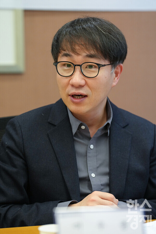 이우종 서울대 경영대학 교수가 15일 오전 서울 종로구 서머셋팰리스서울 호텔에서 열린 '시총 200대 기업 ESG 평가 자문위원단 정례 회의'에서 발언하고 있다. /최대성 기자 dpdaesung@sporbiz.co.kr 2024.02.15.