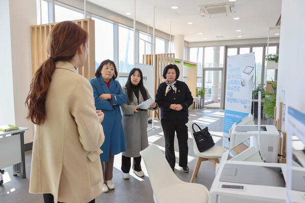 왼쪽부터 오인열, 박소영, 김찬심 시흥시의원 / 시흥시의회 제공 