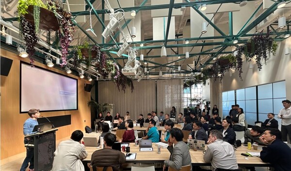샘 올트먼 오픈 AI 최고경영자(CEO)가 14일(현지시간) 미국 실리콘밸리 오픈 AI 본사에서 열린 'K스타트업·오픈AI 매칭 데이' 행사에 참여했다. / 중소벤처기업부 제공