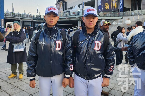 김하성과 마차도를 좋아한다는 대원중학교 야구부 선수들. /류정호 기자