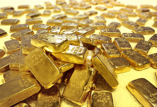 금값이 역대 최고가를 경신하는 등 상승랠리를 보이고 있다. 