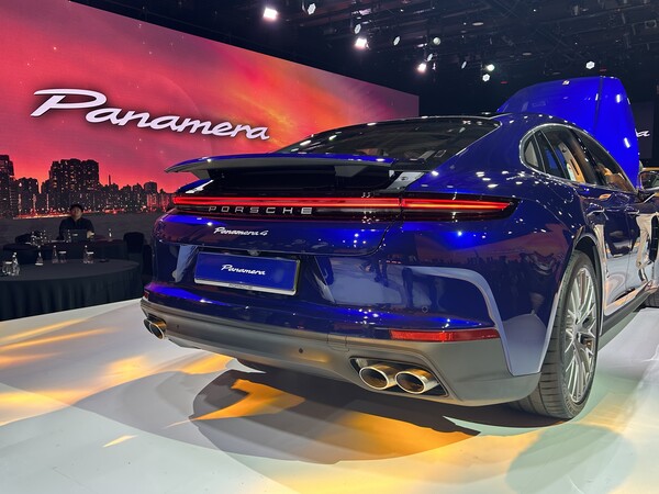 파나메라4 후면부 / 김우정 기자