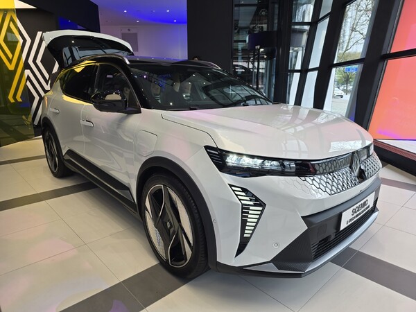 르노코리아가 내년에 세닉 E-Tech 차량을 국내에 출시하겠다는 계획을 발표했다. /박시하 기자