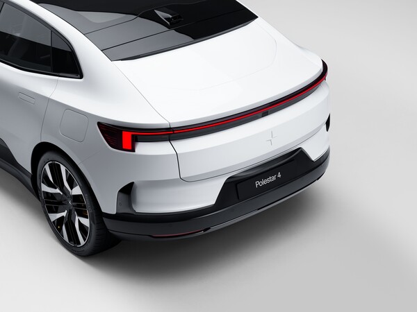 뒷유리를 없앤 과감한 디자인의 폴스타 4. /폴스타 제공