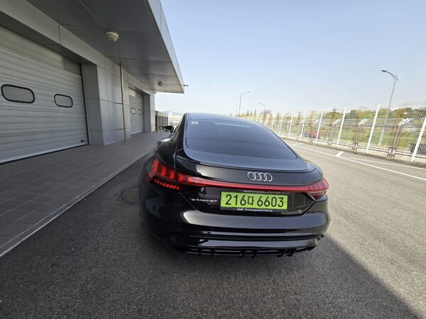 아우디 e-tron GT. /박시하 기자