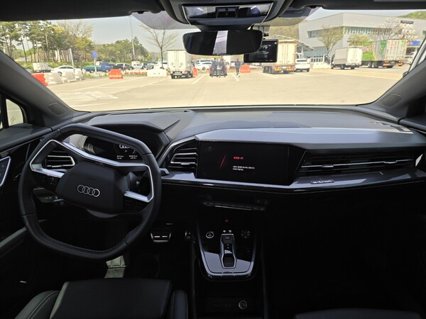 Q4 40 e-tron. /박시하 기자