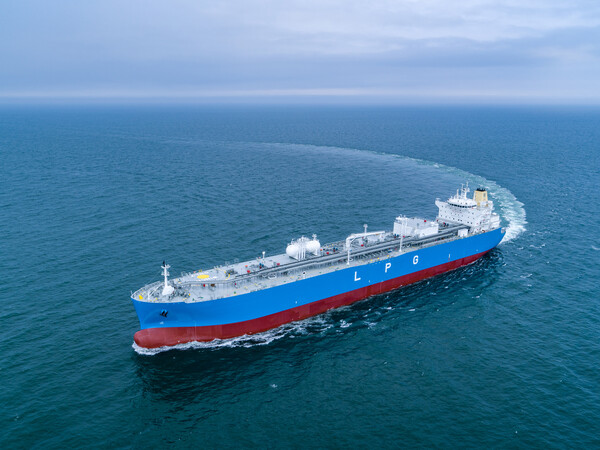 HD현대중공업이 지난 2023년 건조해 인도한 초대형LPG운반선(VLGC)의 시운전 모습 / HD현대중공업 제공