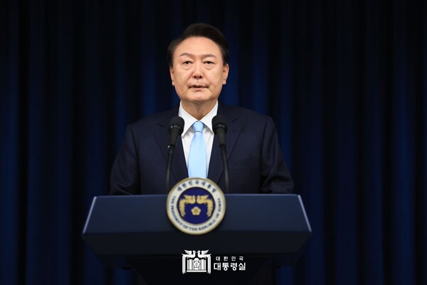 윤석열 대통령이 1일 용산구 대통령실에서 의료개혁을 주제로 대국민 담화를 열었다. /대통령실 제공