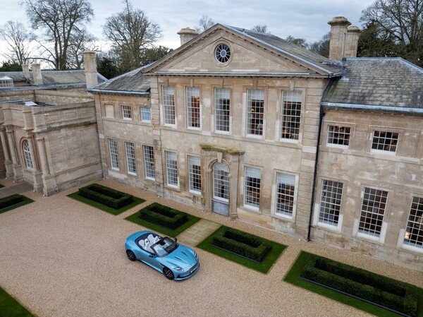 애스턴마틴, 혁신적 인테리어 기법으로 ‘킹스어워드’ 수상. /애스턴마틴 제공