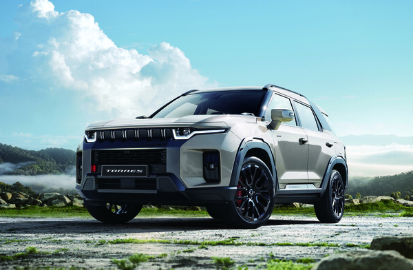 더 뉴 토레스 블랙에디션. /KG모빌리티 제공