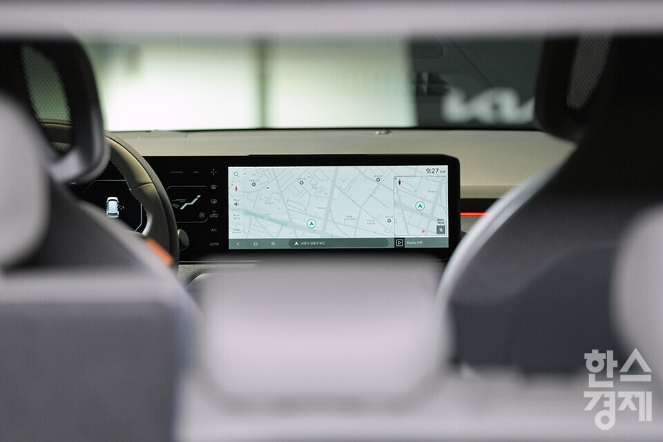 지난 22일 오전 서울 성동구 기아 EV 언플러그드 그라운드에서  'The Kia EV3 포토미디어데이' 행사가 열렸다.  사진은 EV3의 네이게이션 모습. /최대성 기자 dpdaesung@sporbiz.co.kr 2024.05.22