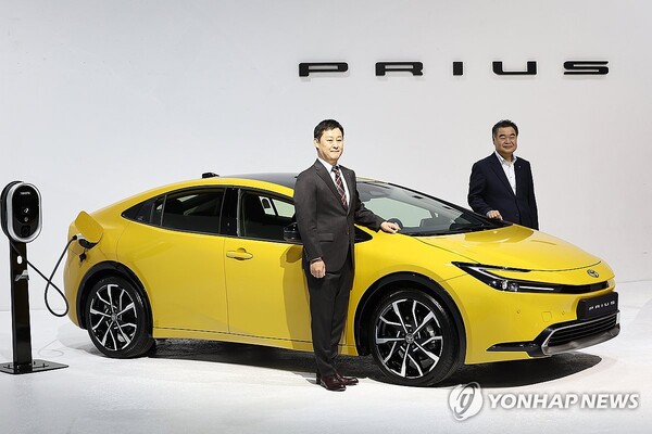5세대 프리우스 공개하는 토요타코리아(2023.12) / 연합뉴스
