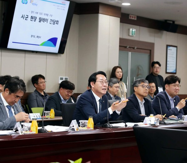 정명근 시장은 자신감으로 가득 차 있다. “시민이 살기 좋은 도시, 누구나 살고싶은 자부심을 가질 만한 도시 실현을 위해 화성특례시의 미래를 준비해 나가겠으며 ‘특례시 다운 특례시’를 만들기 위해 최선의 노력을 다하겠다”라고 말하는 그의 눈빛이 강렬하게 빛났다./ 정명근 화성시장 페이스북 캡쳐