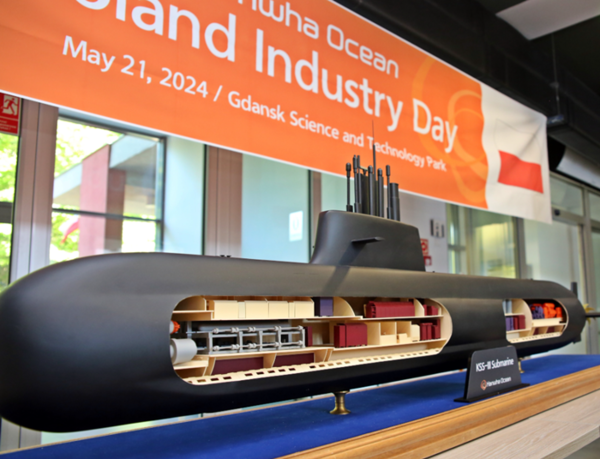 한화오션이 건조 중인  KSS-III 잠수함 모형. / 한화오션 제공