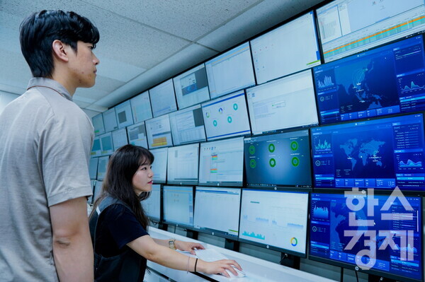 SK브로드밴드는 제로트러스트 보안 기반의 B2B(기업용) 서비스 ‘SmartWAN’를 출시했다. / SK브로드밴드