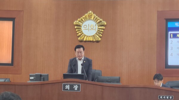 국민의힘 이상복 의원(중앙동,신장1·2동,세마동)이 오산시의회 후반기 의장으로 당선됐다./ 김두일 기자