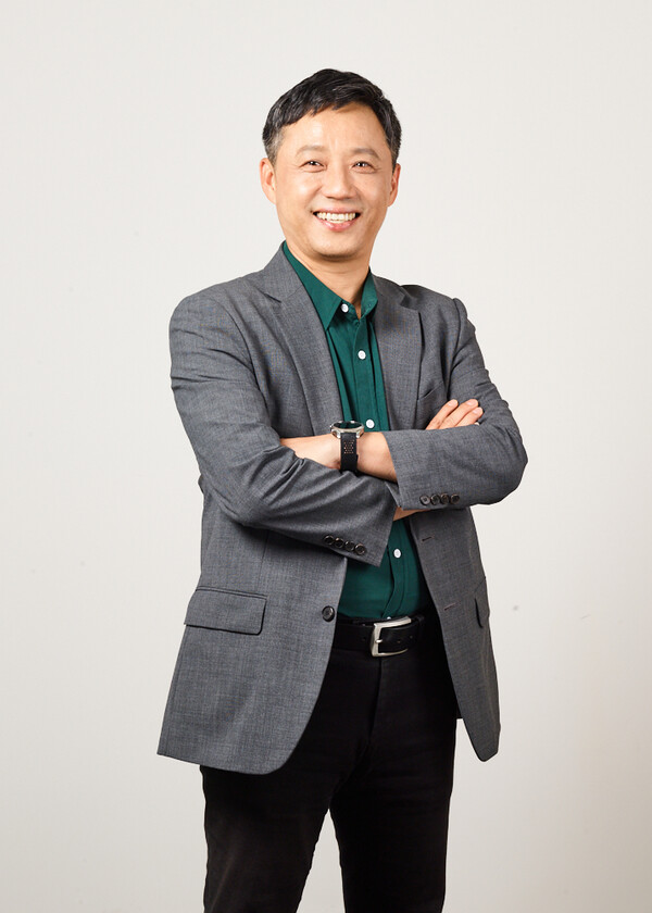 SK C&C의 종합 디지털 컨설팅 자회사인 애커튼파트너스(Ackerton Partners)는 최진민 파트너를 각자 대표로 승진 선임했다고 15일 밝혔다. / 애커튼파트너스