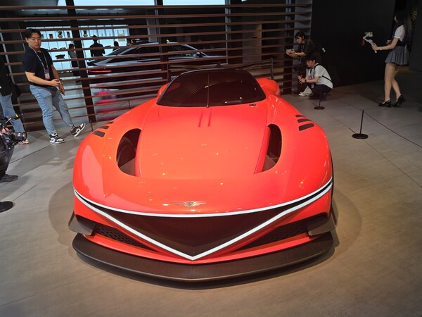 제네시스 엑스 그란 레이서 콘셉트 모델. /박시하 기자