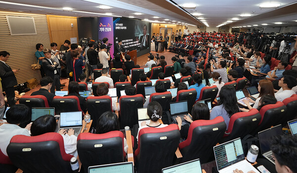 박상규 SK이노베이션 사장은 “SK이노베이션은 현재와 미래의 에너지 사업을 선도하고, 새로운 국가 핵심 산업인 배터리 사업의 경쟁력을 강화함으로써 대한민국 경제 발전에 기여해 나갈 것”이라고 말했다. / 최대성 기자