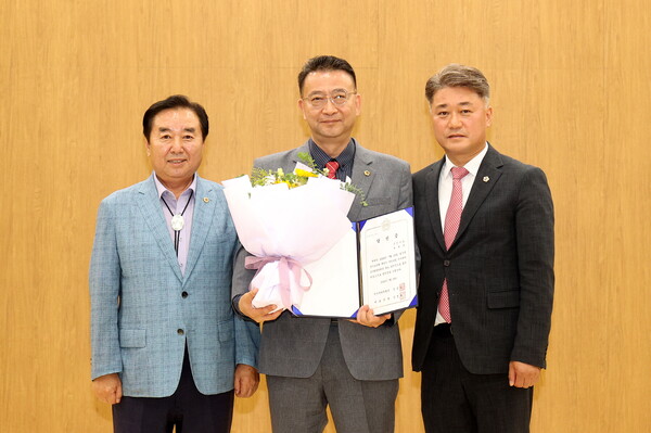 경기도의회 백현종 의원이(국민의힘, 구리1) 제 376회 임시회 제1차 본회의에서 제11대 경기도의회 후반기 도시환경위원회 위원장으로 선출됐다./ 경기도의회 제공