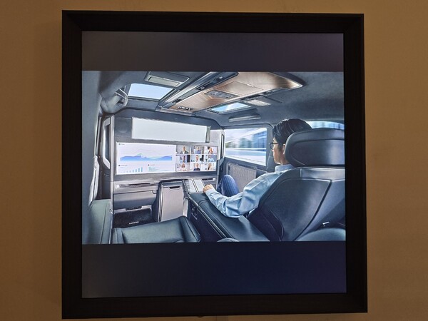 24일 렉서스 코리아는 서울 강남구 앤헤이븐에서 미디어를 대상으로 디 올 뉴 LM 500h 런칭 행사를 열었다. /박시하 기자