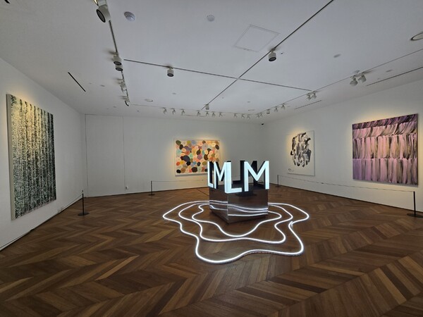 24일 렉서스 코리아는 서울 강남구 앤헤이븐에서 미디어를 대상으로 디 올 뉴 LM 500h 런칭 행사를 열었다. /박시하 기자