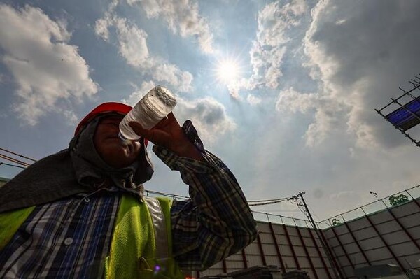 기후변화에 따른 폭염으로 매년 사망자가 2만명에 달하는 것으로 나타났다. / 사진=연합뉴스.