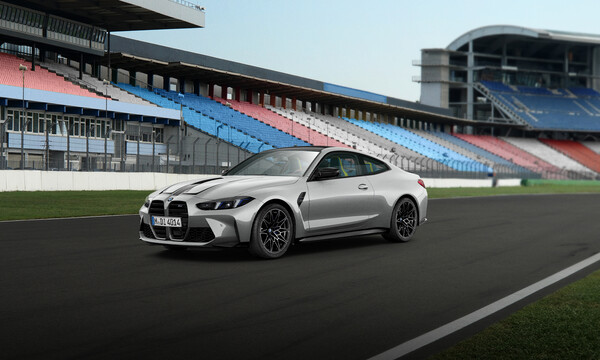 BMW 코리아가 오는 19일 오후 3시, BMW 샵 온라인을 통해 8월 온라인 한정판 모델 4종을 출시한다. 사진은 뉴 M4 컴페티션 M xDrive 쿠페 퍼스트 에디션./사진제공=BMW코리아