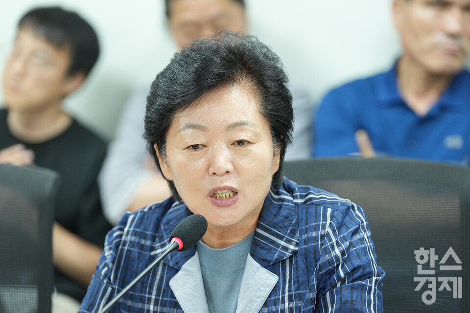 양옥희 전국먹거리연대 대표가 11일 서울 여의도 국회 의원회관에서 열린 기후위기는 곧 식량위기, 지속가능한 생산과 소비 국회토론회에 참석해 인사말을 하고 있다. /최대성 기자 dpdaesung@sporbiz.co.kr 2024.09.11.  