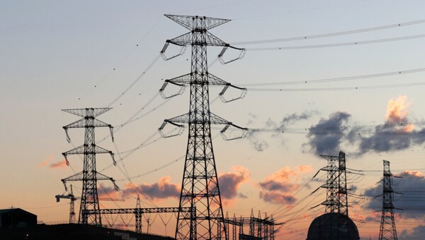 호황을 이어가고 있는 국내 전력기기 기업들의 실적이 향후 초황기를 맞아 실적이 더 좋아질 전망이다. / 연합뉴스