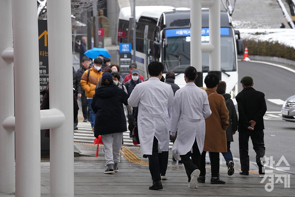  올해 전국 수련병원들의 하반기 전공의 모집에서 최종 선발된 인원은 73명(인턴 15명·레지던트 58명)인 것으로 집계됐다. /최대성 기자 dpdaesung@sporbiz.co.kr 2024.02.22.