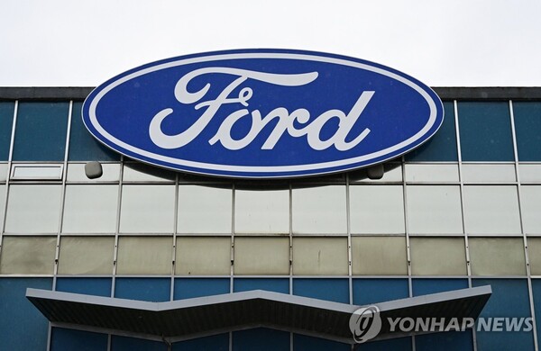 LG에너지솔루션이 글로벌 자동차 제조업체 포드(Ford)와 전기 상용차용 배터리에 대한 대규모 공급 계약을 체결했다. / 연합뉴스