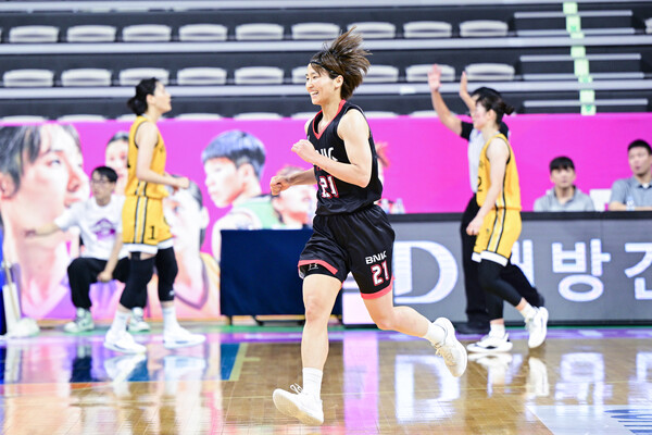 부산 BNK 이이자마 사키. /WKBL 제공