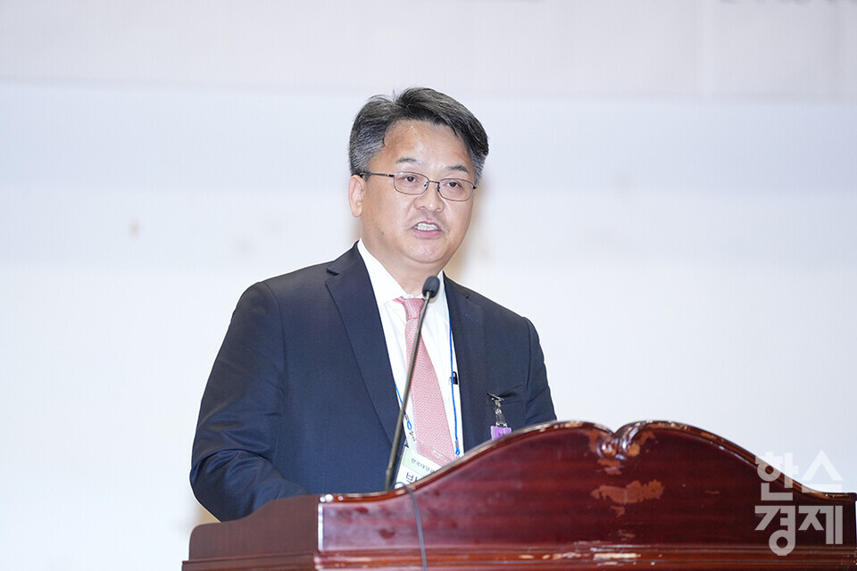 박종환 한국태양광산업협회 회장이 23일 서울 여의도 국회 의원회관에서 열린 제6회 재생에너지의 날 기념식에 참석해 기념사를 하고 있다. /최대성 기자 dpdaesung@sporbiz.co.kr 2024.10.23.