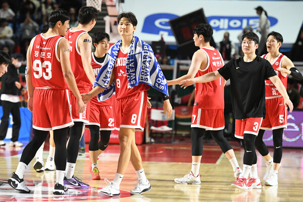 서울 SK 나이츠 선수단. /KBL 제공