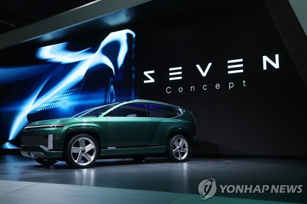 현대자동차가 지난 2021년 미국 캘리포니아주 로스앤젤레스(LA) 컨벤션센터에서 열린 LA 오토쇼에서 공개한 콘셉트카 '세븐'/ 연합뉴스