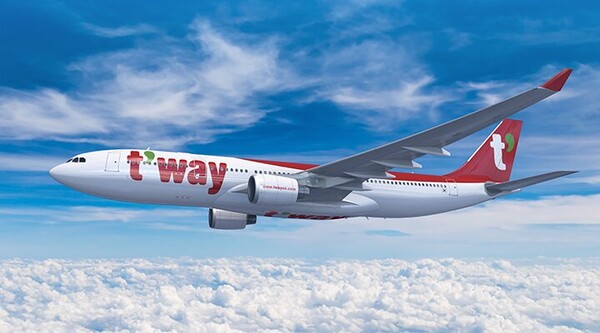대한항공과 아시아나항공의 기업 결합 승인 요건으로 유럽 노선 4개를 이관받은 티웨이가 유럽 노선 운항에 안정적으로 안착하기도 전에 곤란에 빠졌다. / 티웨이항공