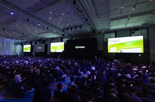 엔비디아 AI 서밋 재팬. 엔비디아가 일본을 선택한 까닭은, 디지털 산업에서 뒤쳐진 일본이 경제산업성을 앞세워 'AI 주권'을 찾는데 천문학적인 자금을 쏟아 붓기 때문이다. / 엔비디아 