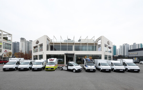 '업피터스 데이’에 ST1 샤시캡 기반으로 제작한 특장 차량들이 전시돼 있다. / 현대자동차