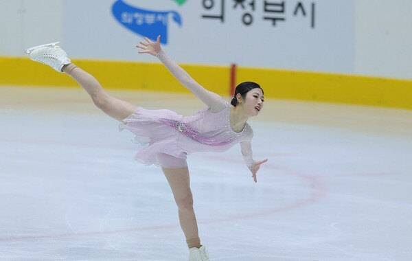 이해인이 1일 의정부실내빙상장에서 열린 2024 KB금융 전국남녀 피겨스케이팅 회장배 랭킹대회 겸 국가대표 1차 선발전 프리스케이팅에서 연기를 펼치고 있다. /연합뉴스