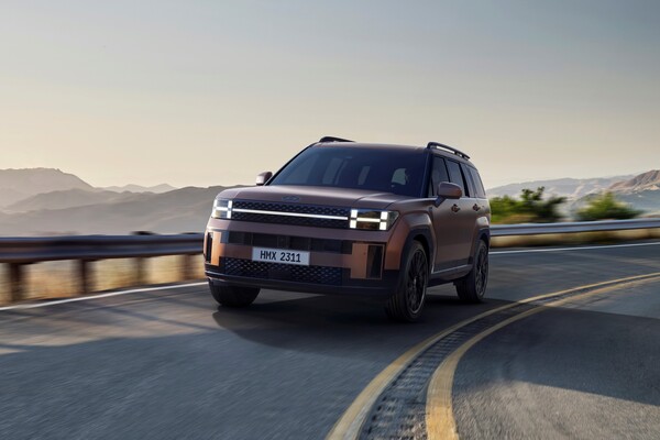 싼타페 하이브리드/ 현대자동차