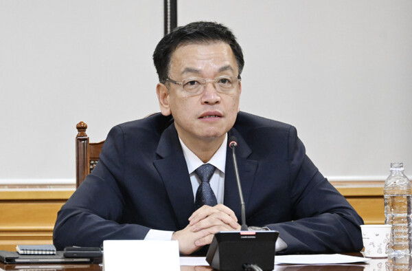 최상목 부총리 겸 기획재정부 장관이 4일 서울 중구 은행연합회에서 긴급 거시경제금융현안간담회를 주재하고 있다. /기획재정부 제공