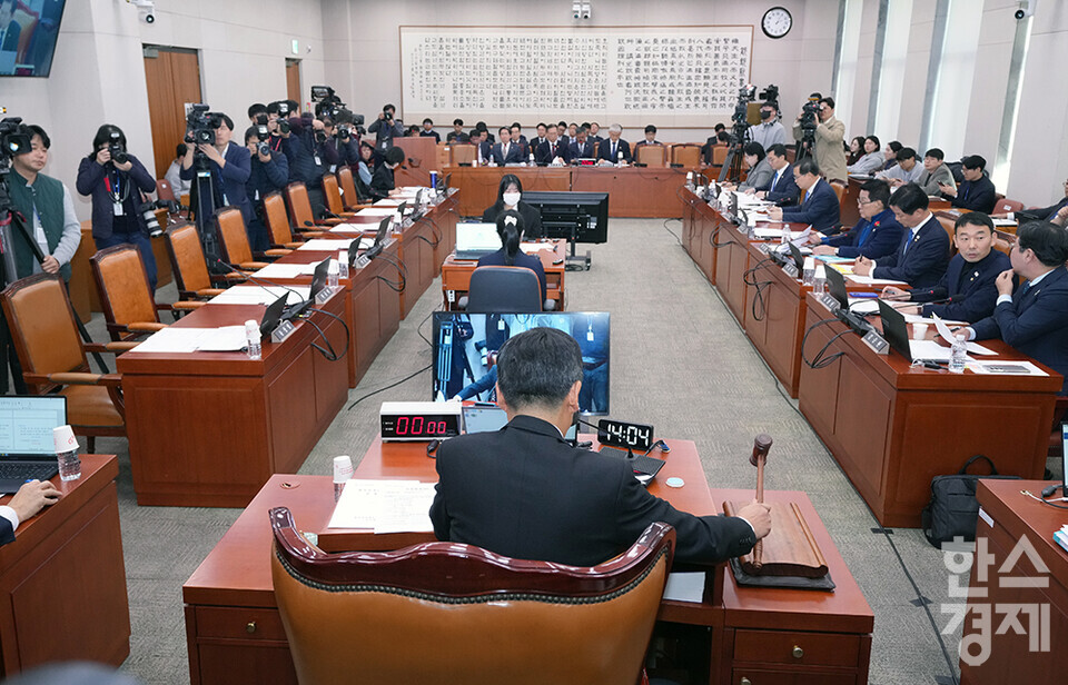 9일 오후 서울 여의도 국회에서 법제사법위원회 전체회의가 열리고 있다. 여당 의원들은 단체로 불참했다. /최대성 기자 dpdaesung@sporbiz.co.kr 2024.12.09.