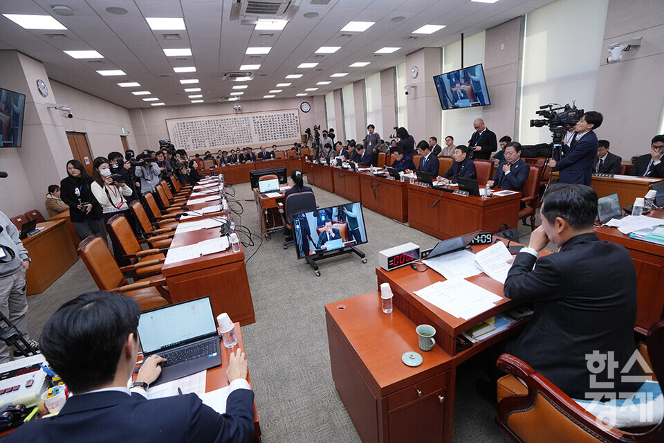 9일 오후 서울 여의도 국회에서 법제사법위원회 전체회의가 열리고 있다. 여당 의원들은 단체로 불참했다. /최대성 기자 dpdaesung@sporbiz.co.kr 2024.12.09.