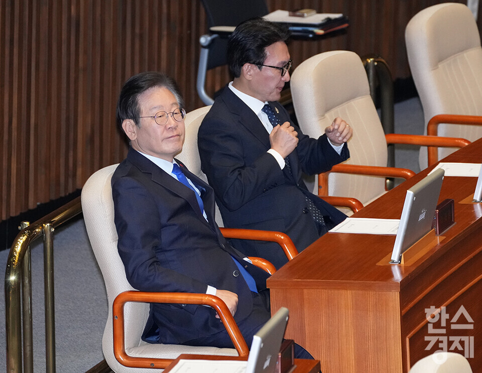 윤석열 대통령 탄핵소추안 재표결일인 14일 오후 서울 여의도 국회에서 제419회 국회(임시회) 제4차 본회의가 열리고 있다. 더불어민주당 이재명 대표가 본회의장에 자리하고 있다. /최대성 기자 dpdaesung@sporbiz.co.kr 2024.12.14.